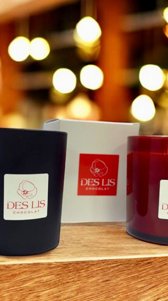 Bougies Maison Févin présentées dans leur écrin